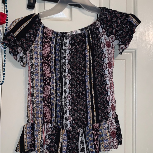 Top - Picture 1 of 2